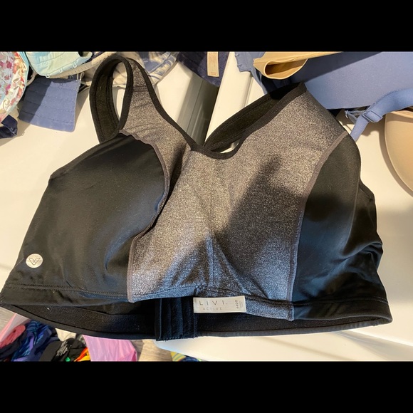 44DD LIVI Active bra, never worn - Picture 1 of 1
